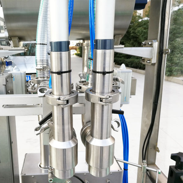 瓶裝香菇醬生產(chǎn)線-香菇醬灌裝機設(shè)備細節(jié)展示 瓶裝香菇醬生產(chǎn)線-香菇醬灌裝機設(shè)備細節(jié)展示